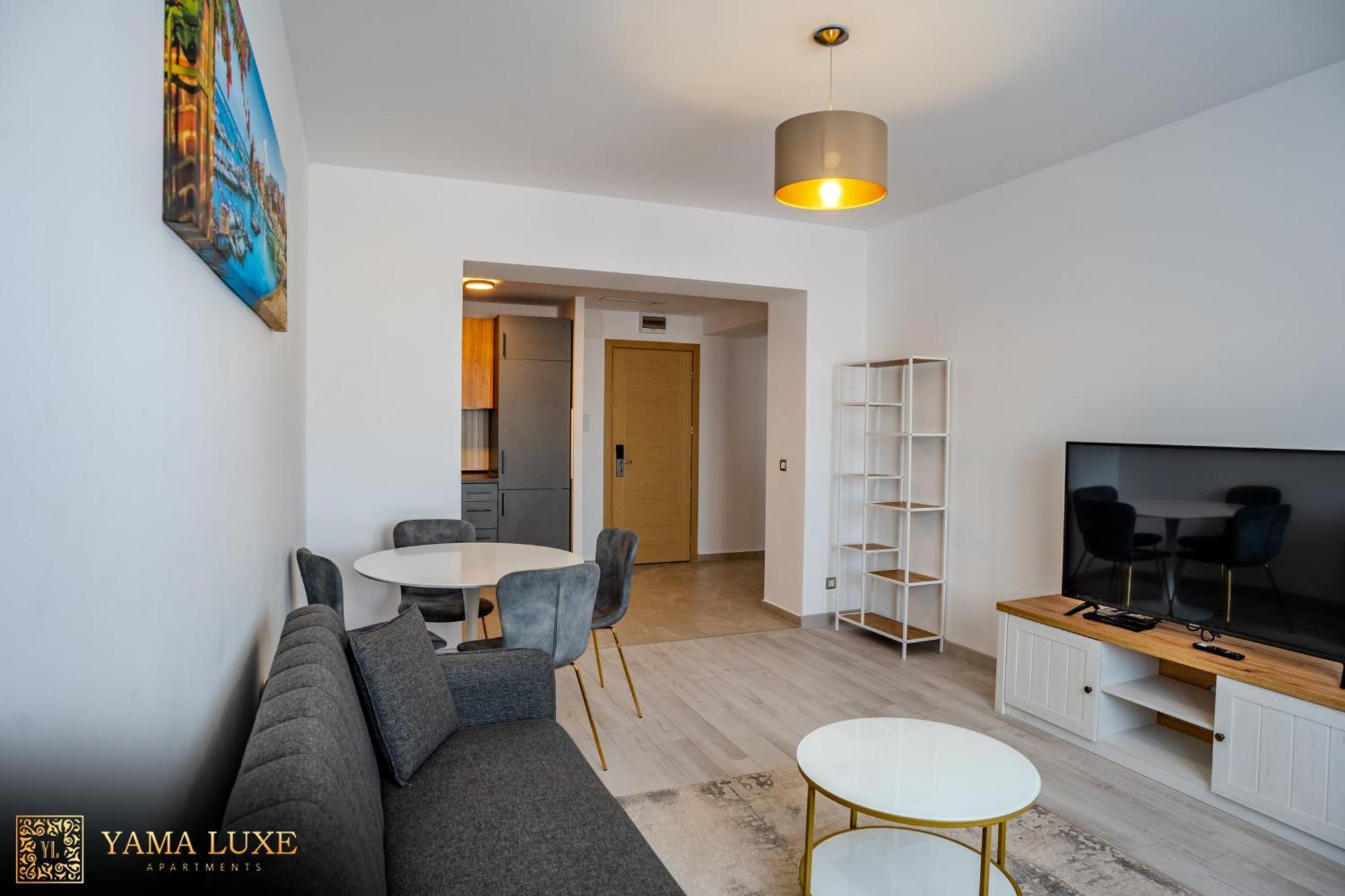 Yamaluxe Apartments - Silent & Warm With Many Facilities Bucharest Exterior photo